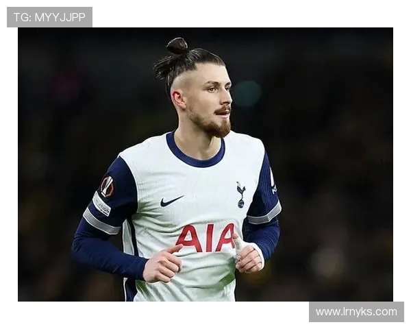 热刺新帅托马斯・弗兰克首访 Hotspur Way 与麦迪逊德拉古辛共商康复大计(2) 热刺新帅托马斯・弗兰克首访 Hotspur Way 与麦迪逊德拉古辛共商康复大计(2)